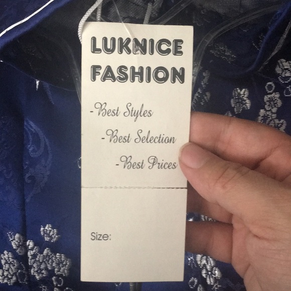 Beautiful Chines style cheongsam dress in rich cobalt blue and silver embroidery - Picture 6 of 10